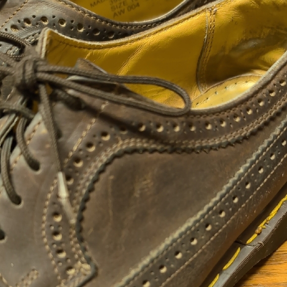 Dr Martens 3989 Leather Brogue Derbys - Picture 4 of 11